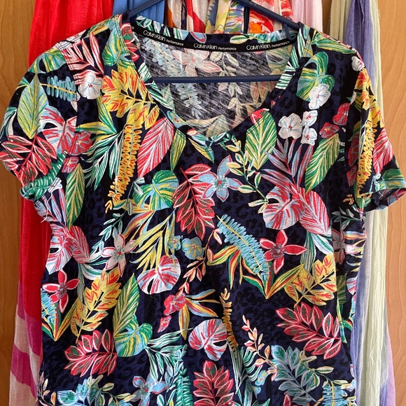 Calvin Klein Performance Black Floral T-Shirt | 100% Cotton | Size M | EUC - Picture 1 of 4